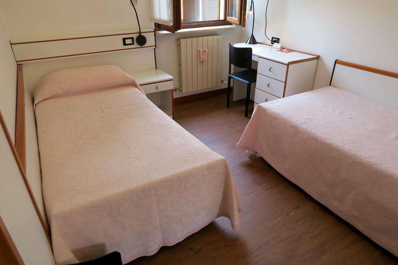 Albergo Visconti Cremona Eksteriør bilde