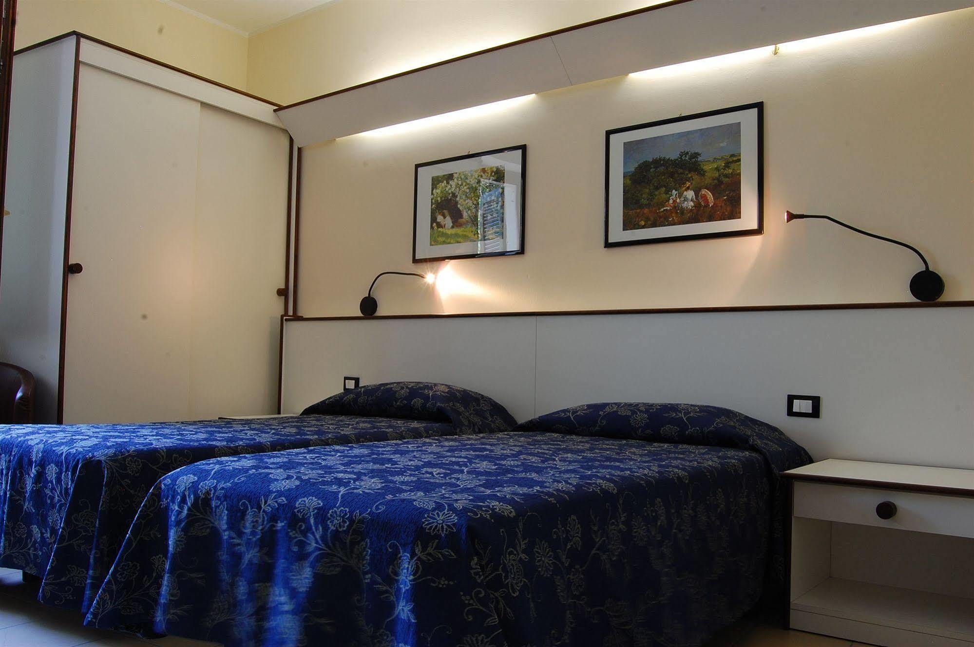 Albergo Visconti Cremona Eksteriør bilde